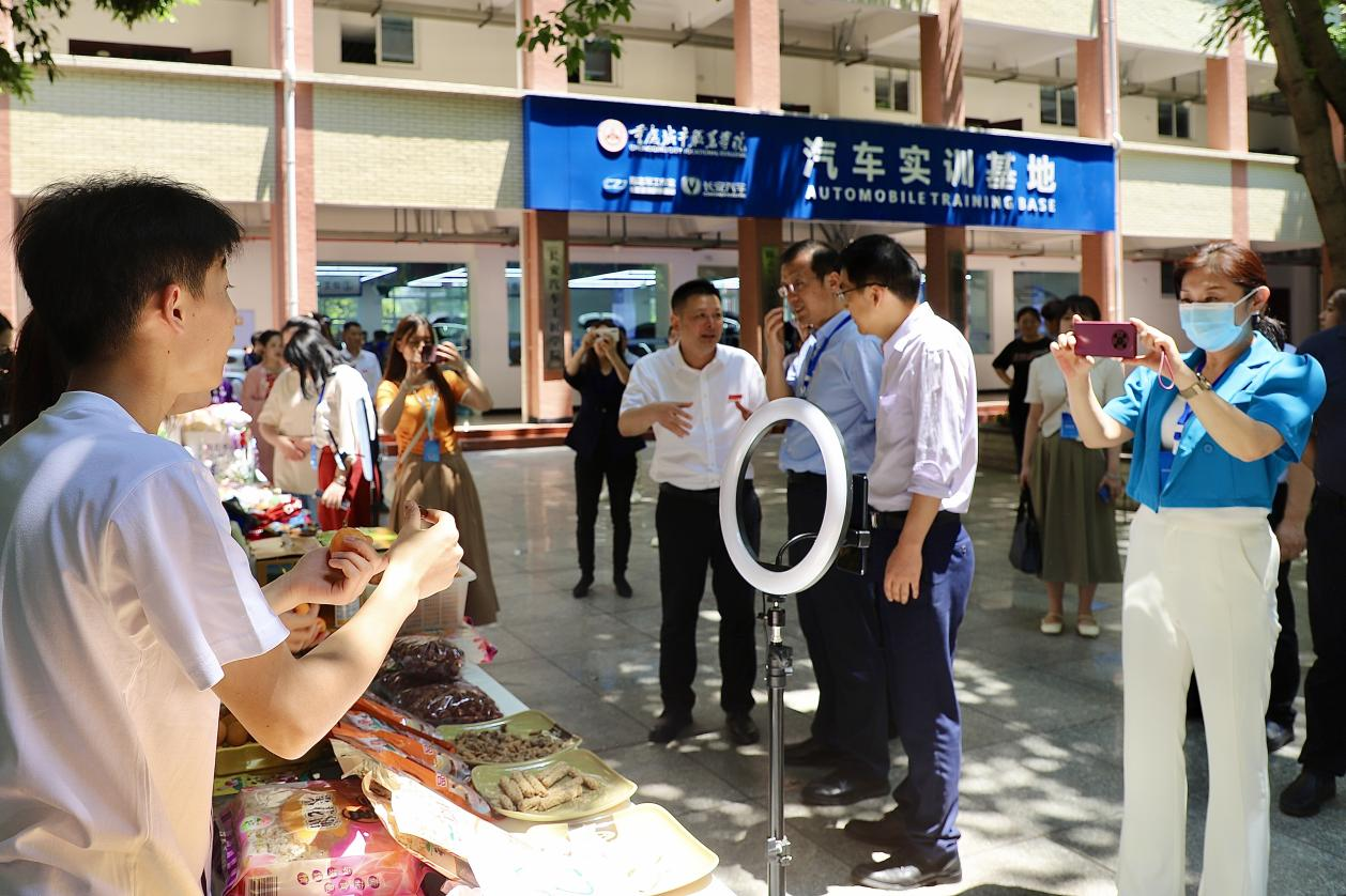 图片4.png 图片4.png